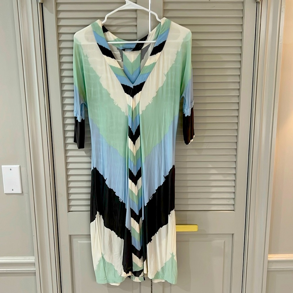 3/4 sleeve silky BCBG dress with tie belt